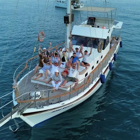 Úszó hotel Vip Boat *